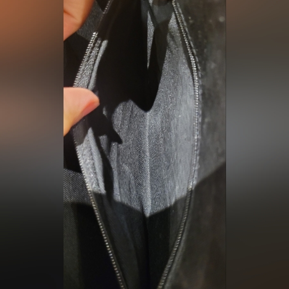 Elegant BCBG Gray Clutch - Picture 6 of 6